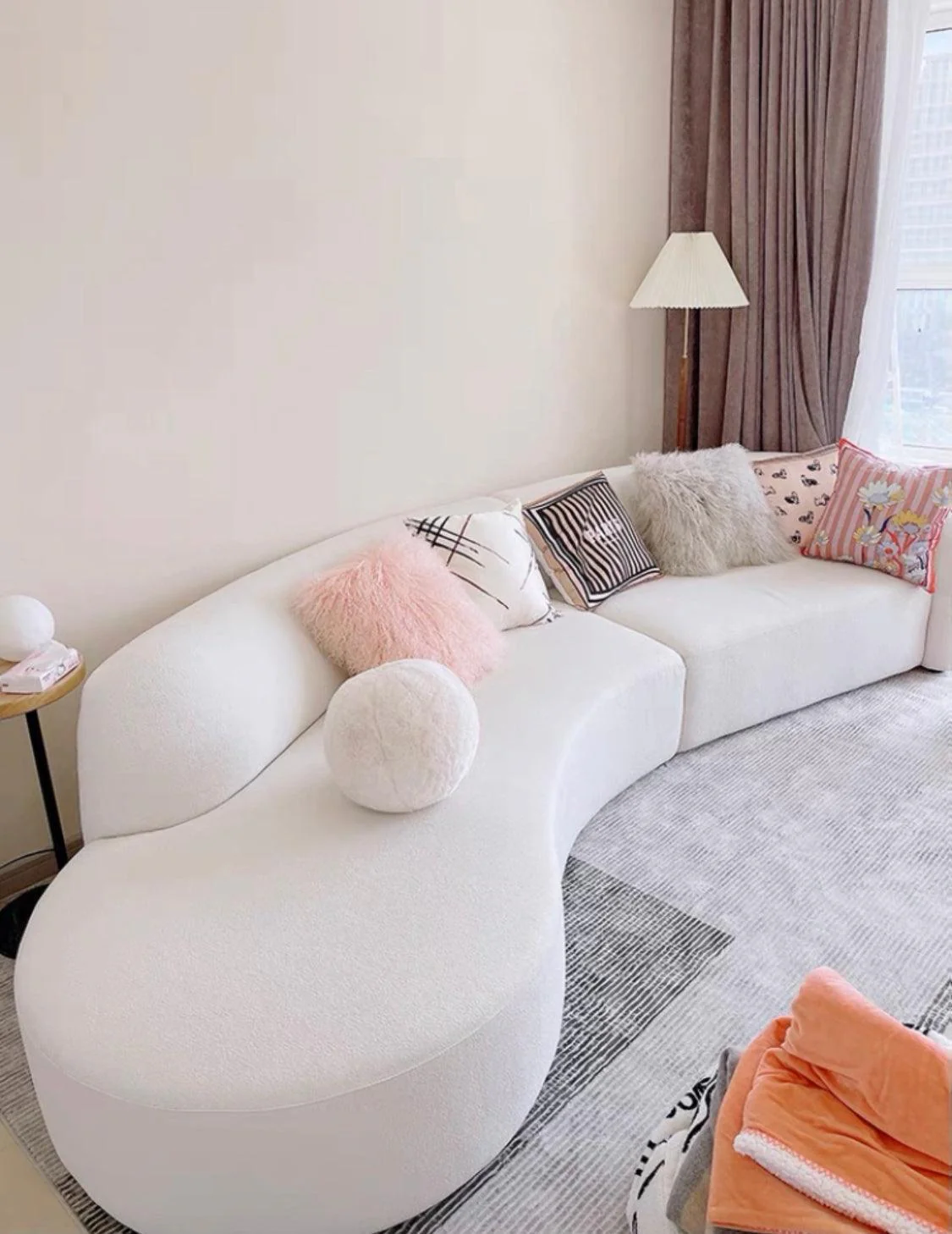 Jovani Performance Curve Sofa - Image 13