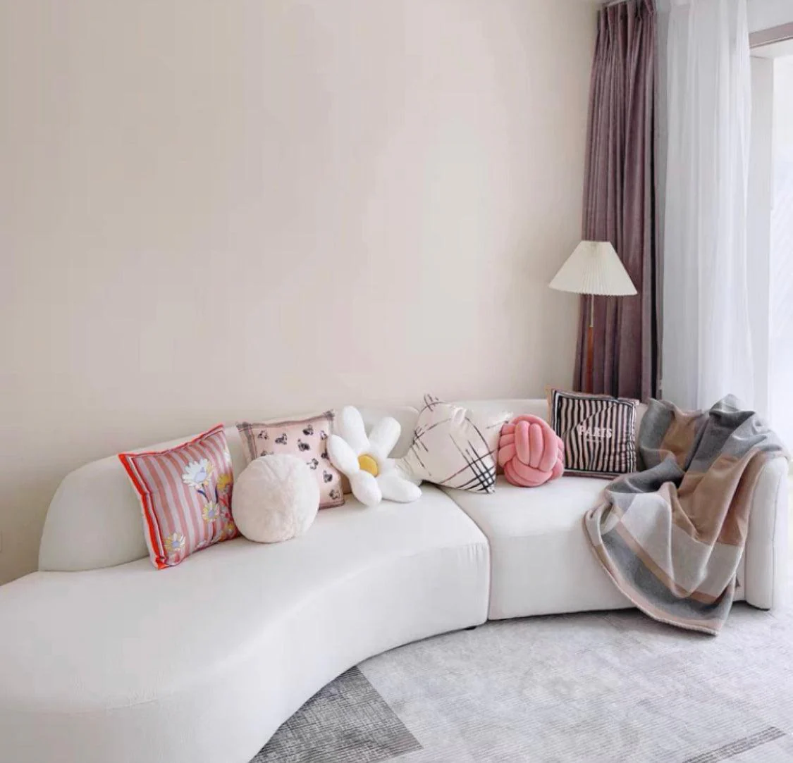 Jovani Performance Curve Sofa - Image 14