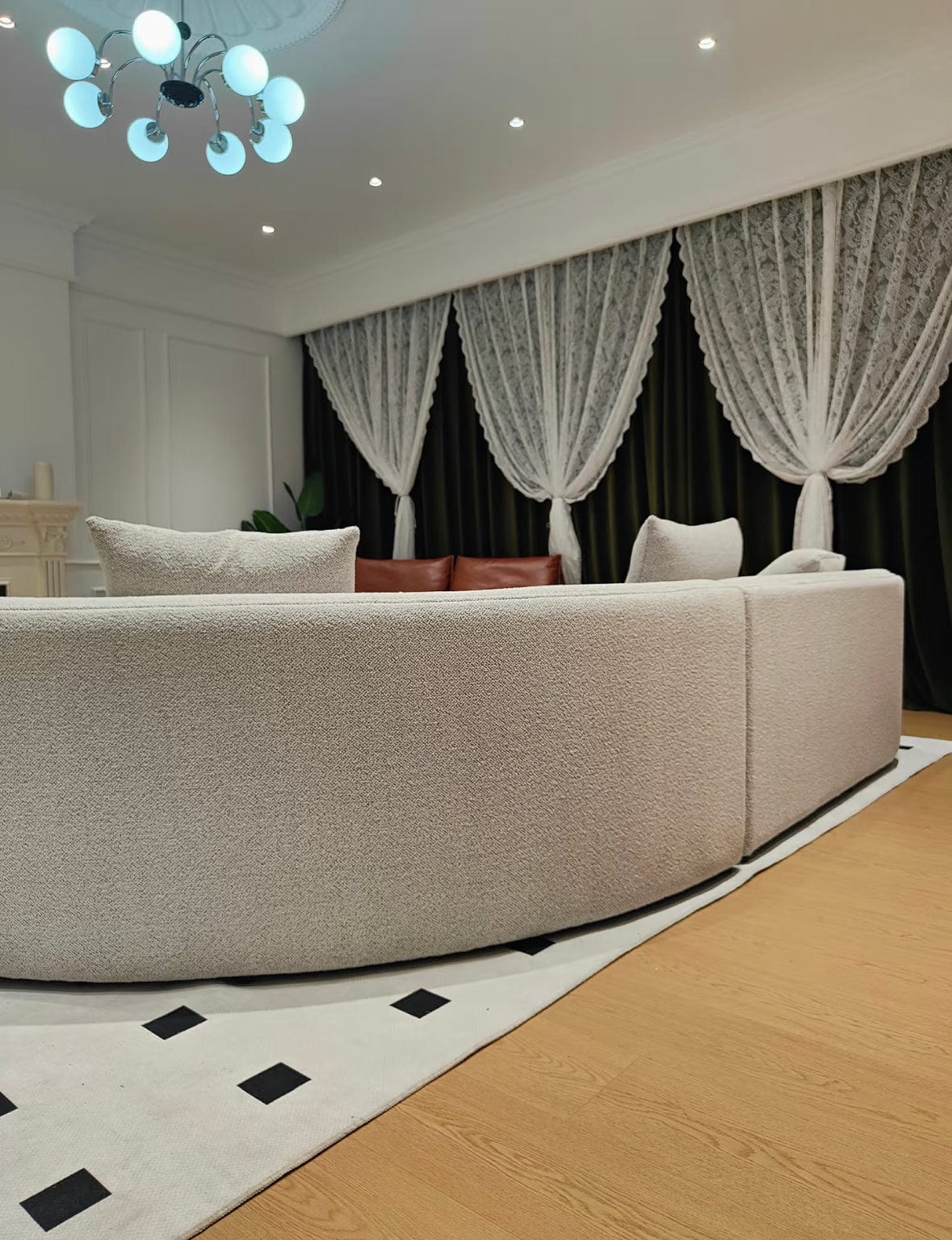 Jovani Performance Curve Sofa - Image 40