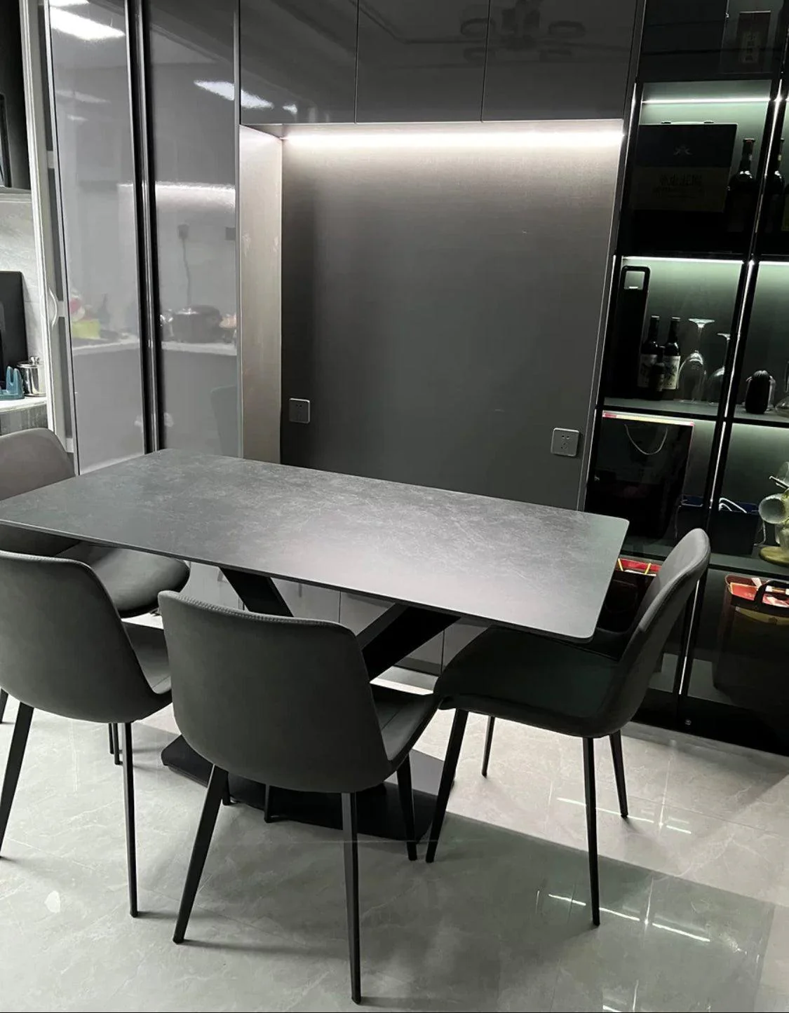 Olivier Extendable Dining Table - Image 9